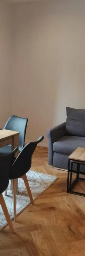 Très bel appartement à Paris et La Défense，位于拉加雷讷科隆布的酒店