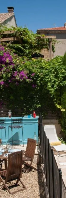 Maison Pelissier Bed and Breakfast with swemming pool，位于Cuxac-dʼAude的酒店