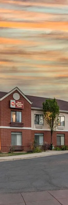 Best Western Plus Boulder Louisville，位于路易维尔的酒店