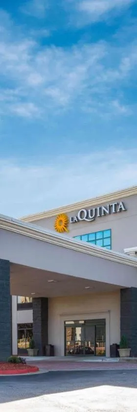 La Quinta by Wyndham Kennesaw，位于肯尼索的酒店