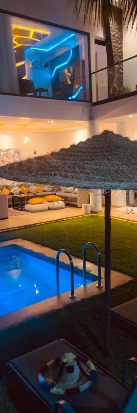 Oasis TIFNIT Villa with Pool View No vis A vis，位于Draïd的酒店