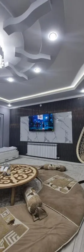 Turkistan Family apart Hotel ближе Караван сарая，位于Türkistan的酒店