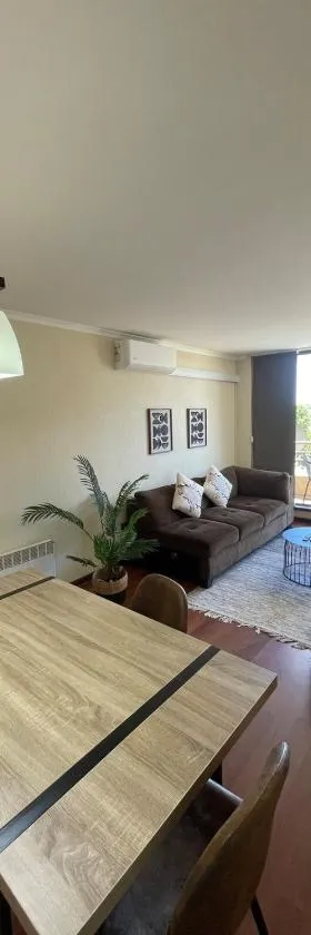 Bello y acogedor departamento 2D，位于洛斯安赫莱斯的酒店