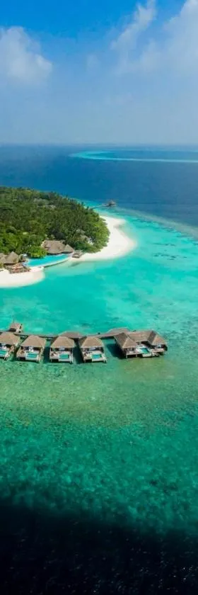 Dusit Thani Maldives - 50 percent discount on transfers for stays until 20 Dec 2025，位于芭环礁的酒店