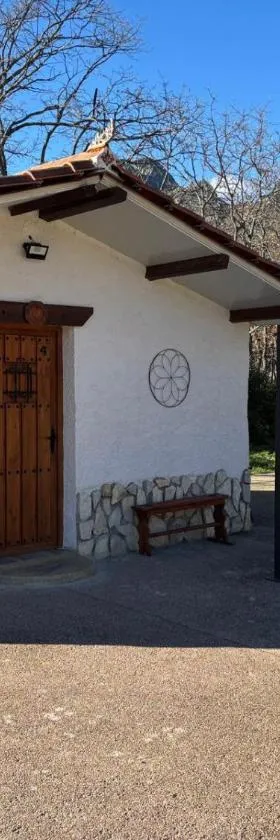 Cabañas Rústicas dentro de la Finca El Castillo，位于拉卡布雷拉的酒店