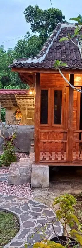 Mondok Dini，位于Ketewel的酒店