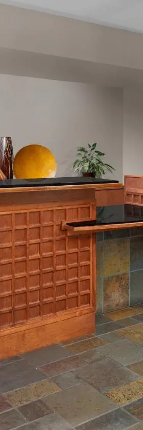 Larkspur Landing Extended Stay Suites Hillsboro，位于希尔斯伯勒的酒店