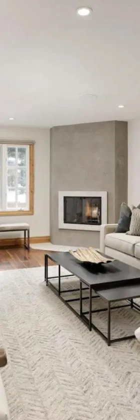 Central AC, Updated 4 BR, 4-5 BA Townhouse, Pool，位于阿斯潘的酒店
