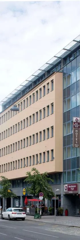 维也纳爱米迪亚贝斯特韦斯特优质酒店，位于维也纳的酒店
