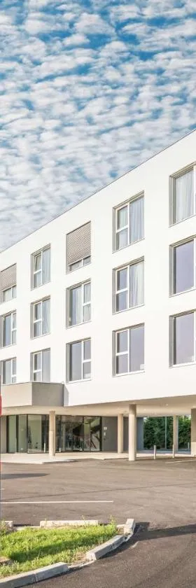 Aiden by Best Western Stadtgut Hotel Steyr - FREE PARKING，位于施泰尔的酒店