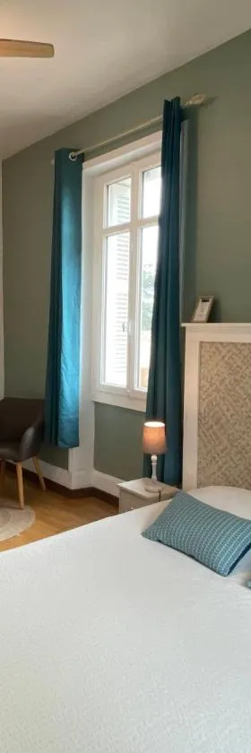 Les Mariniers Chambres d'Hôtes à la campagne avec aire de jeux - Spa nordique en option，位于Mareuil-sur-Cher的酒店