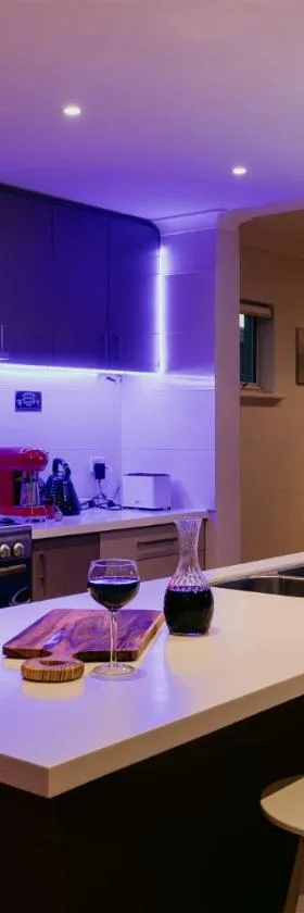 Waterfront Home Rockingham，位于罗金汉姆的酒店