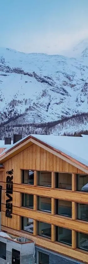 Revier Mountain Lodge Saas-Fee，位于萨斯费的酒店