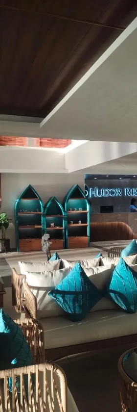 Hudor Resort - Bauang, La Union，位于Lossoc的酒店