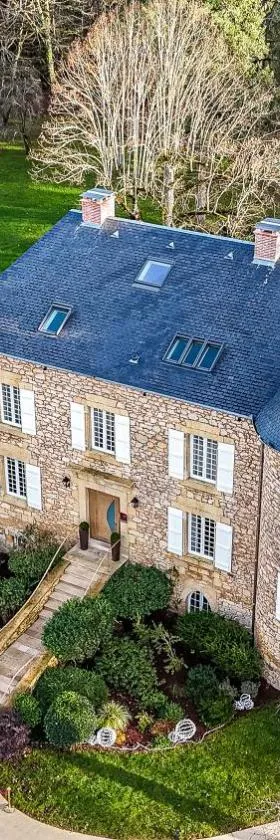 马拉瓦尔城堡旅馆，位于Cénac-et-Saint-Julien的酒店
