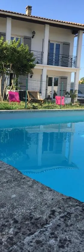 Courthézon Entre vignes et Village, T2 indépendant，位于Courthézon的酒店