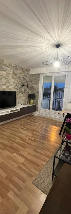 Apartment T3，位于Billère的酒店
