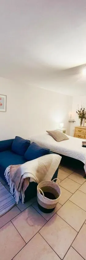 Studio du Mesnil，位于埃屈埃莫维尔的酒店