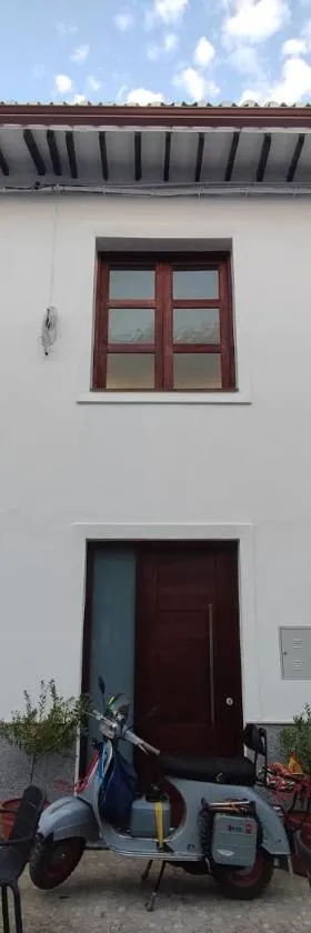 La Casa de la Plaza，位于卡斯特里尔的酒店