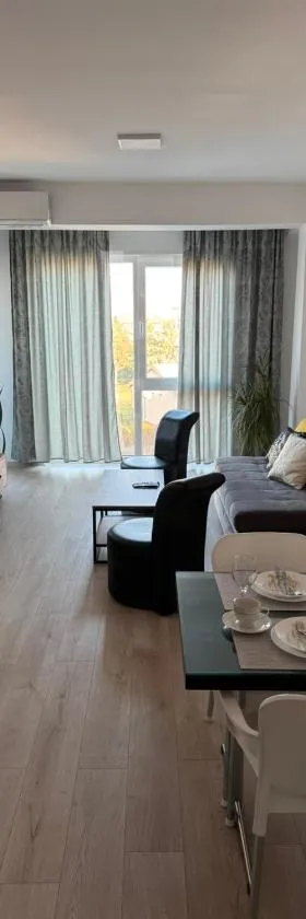 Apartment B&S，位于斯科普里的酒店