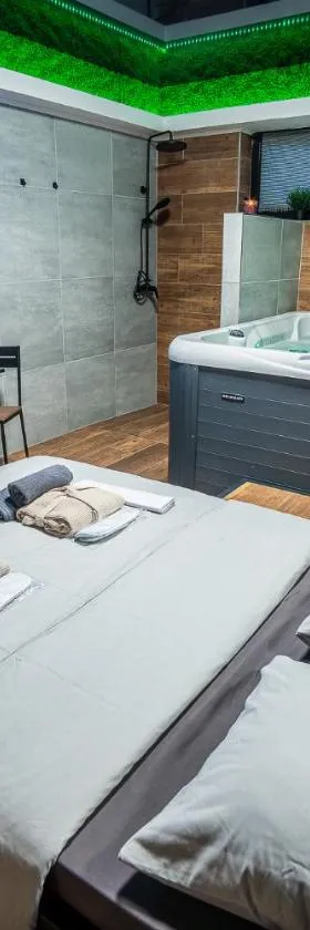 Wellness & Penzion, Laudom，位于Frýdek-Místek的酒店