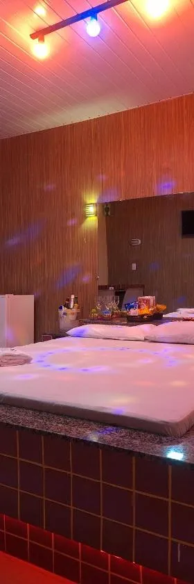 Pousada Tropical (Adults Only)，位于Marituba的酒店