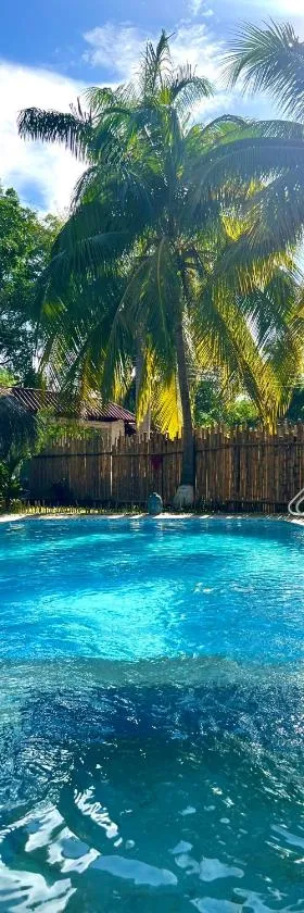 Fm Luxury villa Arquitectura tipo Bali Mini Playa y piscina privada，位于Nilo的酒店