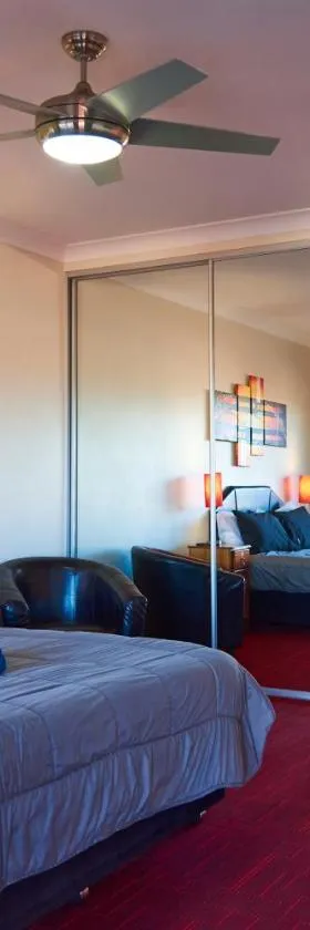 Mirambeena Motel，位于怀阿拉的酒店