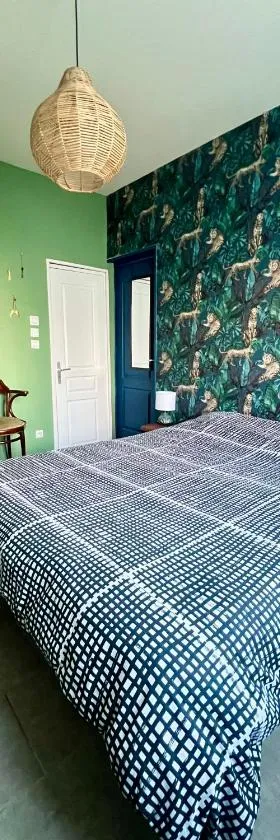 Le Vintage - Logement entier，位于列万的酒店
