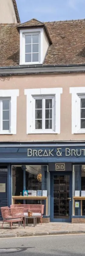 Break & Brut，位于Nogent-le-Roi的酒店
