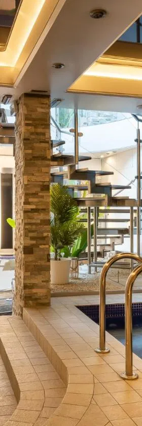 Coco Boutique Hotel & Spa，位于卡尔帕奇的酒店
