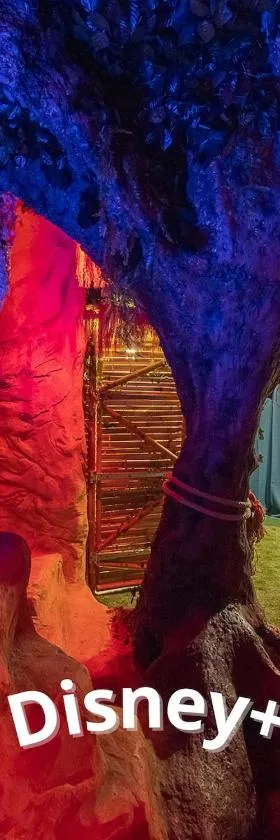 Jungle Crash Love Room，位于Unieux的酒店