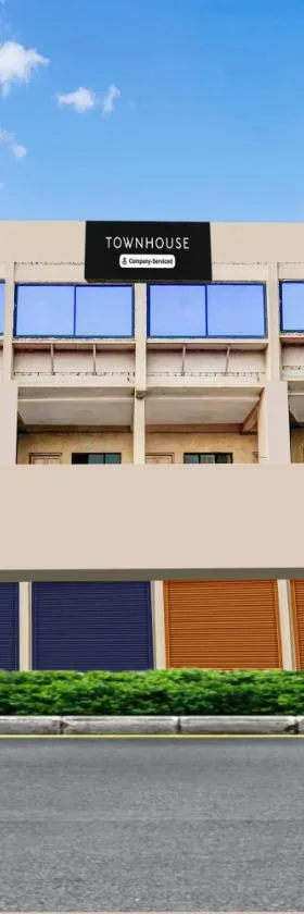 Townhouse Dewas City Formerly Utsav，位于Dewās的酒店