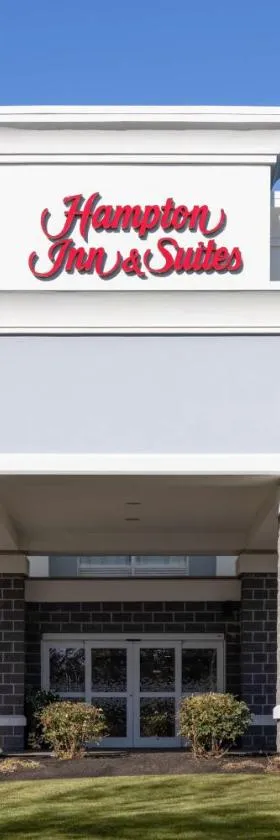 井奥甘奎特汉普顿套房酒店 ，位于威尔斯的酒店