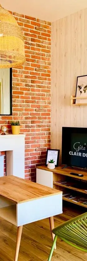 Gîte Clair de Lune，位于Monts-sur-Guesnes的酒店
