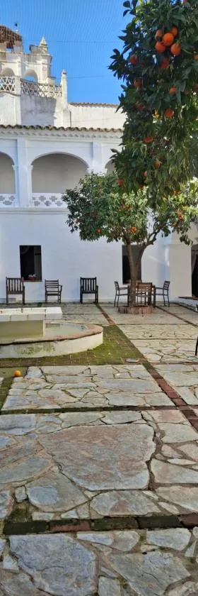 Hospedería Convento de la Parra, 06176，位于La Parra的酒店