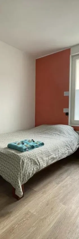 Studio Cosy renove 2023 Garage sur demande，位于圣皮耶尔代科尔普的酒店