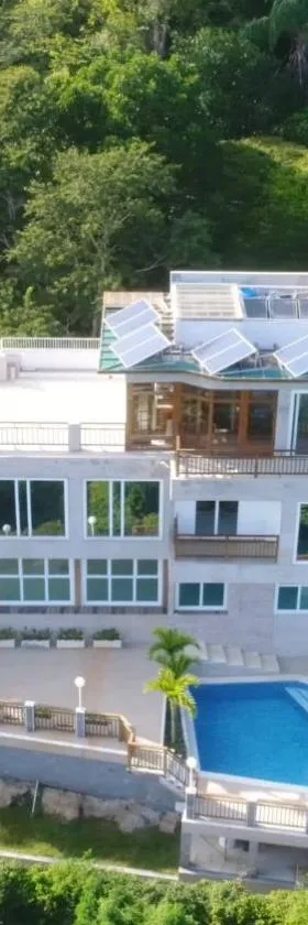 Leonardi's Sunset House，位于巴哈古拉提巴的酒店