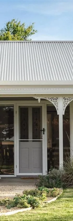 Kookaburra Cottage - 10 minutes from Mount Gambier CBD，位于Yahl的酒店