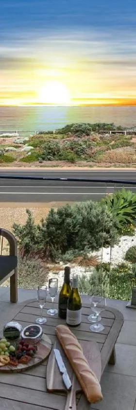 HaltandHide by Wine Coast Holiday Rentals，位于Seaford的酒店