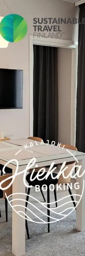 Marina Chalets RANGE by Hiekka Booking - sisältää liinavaatteet ja loppusiivouksen，位于卡拉约基的酒店