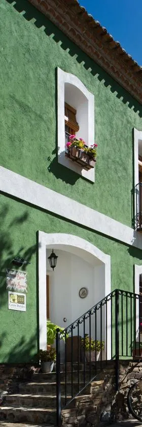 Casa Rural Miel y Romero，位于Sevilleja de la Jara的酒店