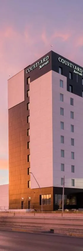 Courtyard by Marriott Ciudad Juarez，位于华雷斯城的酒店