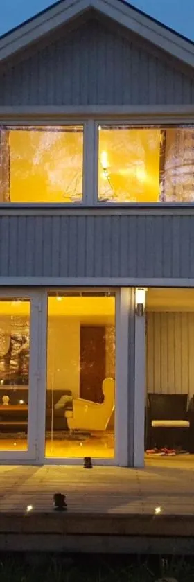 Villa Lakeside，位于Osbyholm的酒店