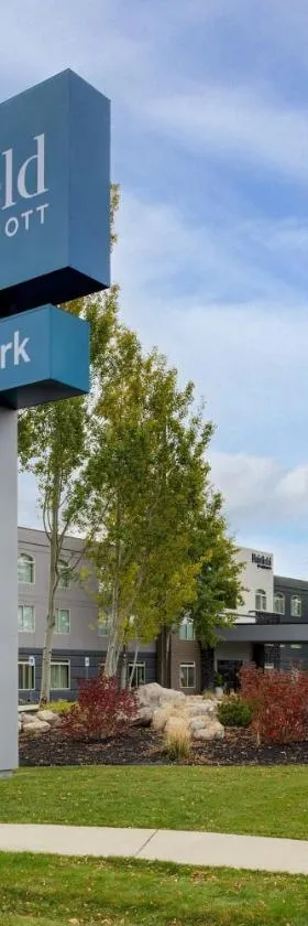 Fairfield Inn & Suites by Marriott Missoula Airport，位于米苏拉的酒店