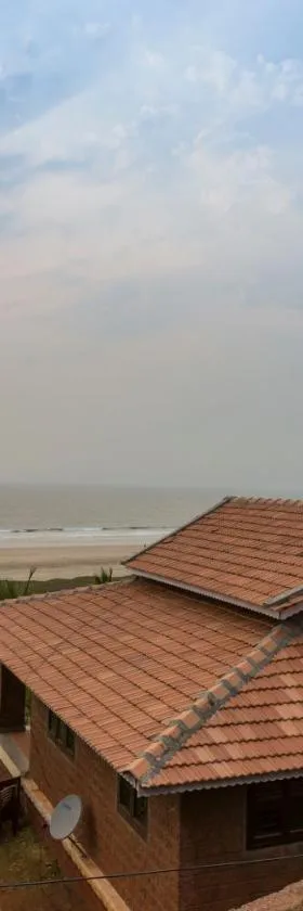 Beachfront Villas，位于甘帕普拉的酒店