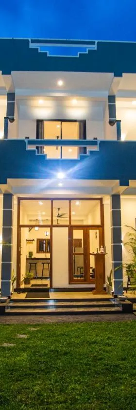 Monarcho Villa，位于陶尔佩的酒店