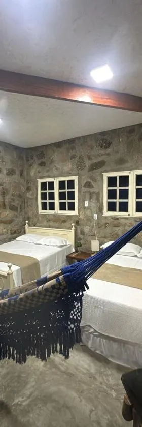Chalé Encontro das Pedras na Serra，位于Serra de São Bento的酒店