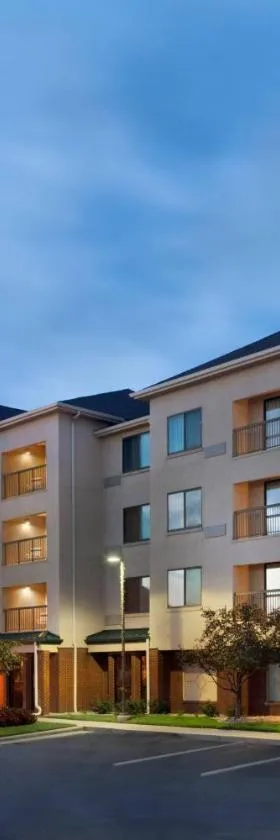 Courtyard by Marriott Dayton Beavercreek，位于比弗克里克的酒店