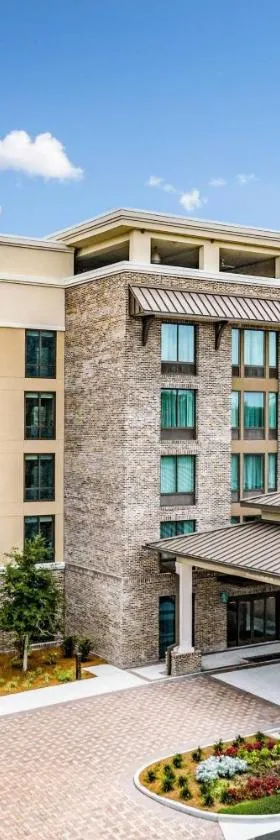 Courtyard by Marriott Hilton Head Island，位于希尔顿黑德岛的酒店